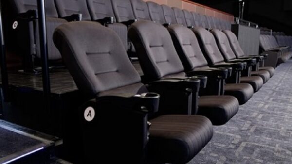 映画館のシート 特別なシートのある映画館で見たい 映画館のシート 特別なシートのある映画館で見たい
